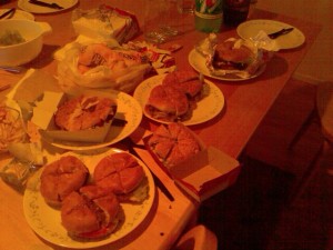 imag0108 Burgers ready to eat